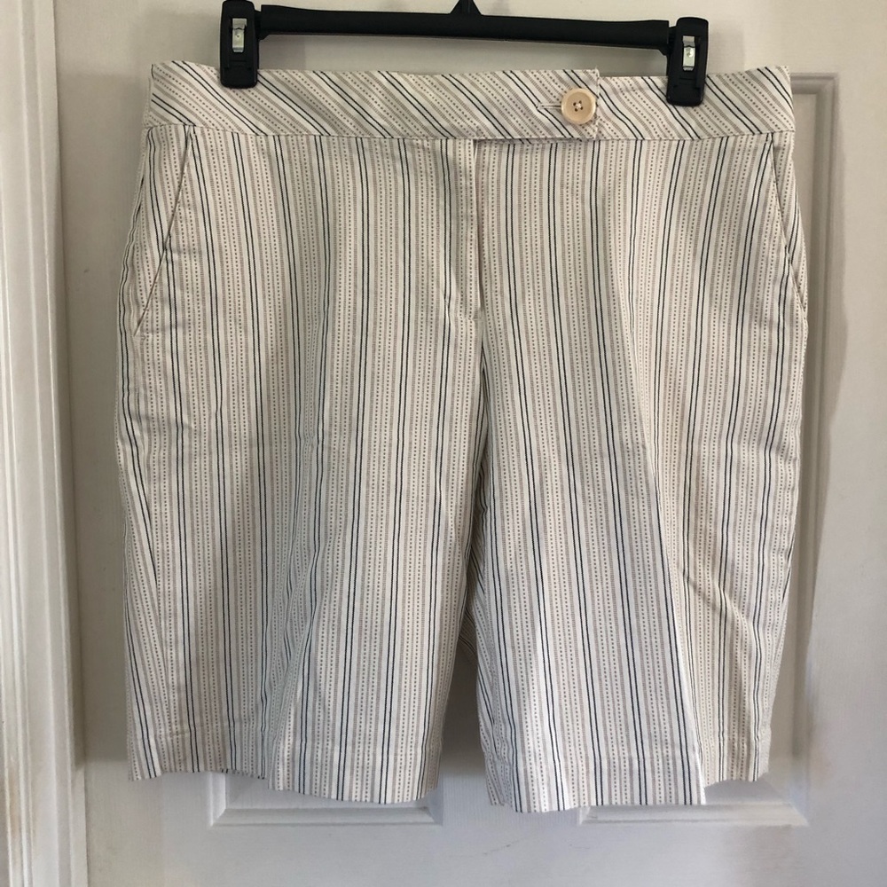 Talbots Perfect Shorts Bermuda length railroad stripe Size 14 Cotton / Spandex